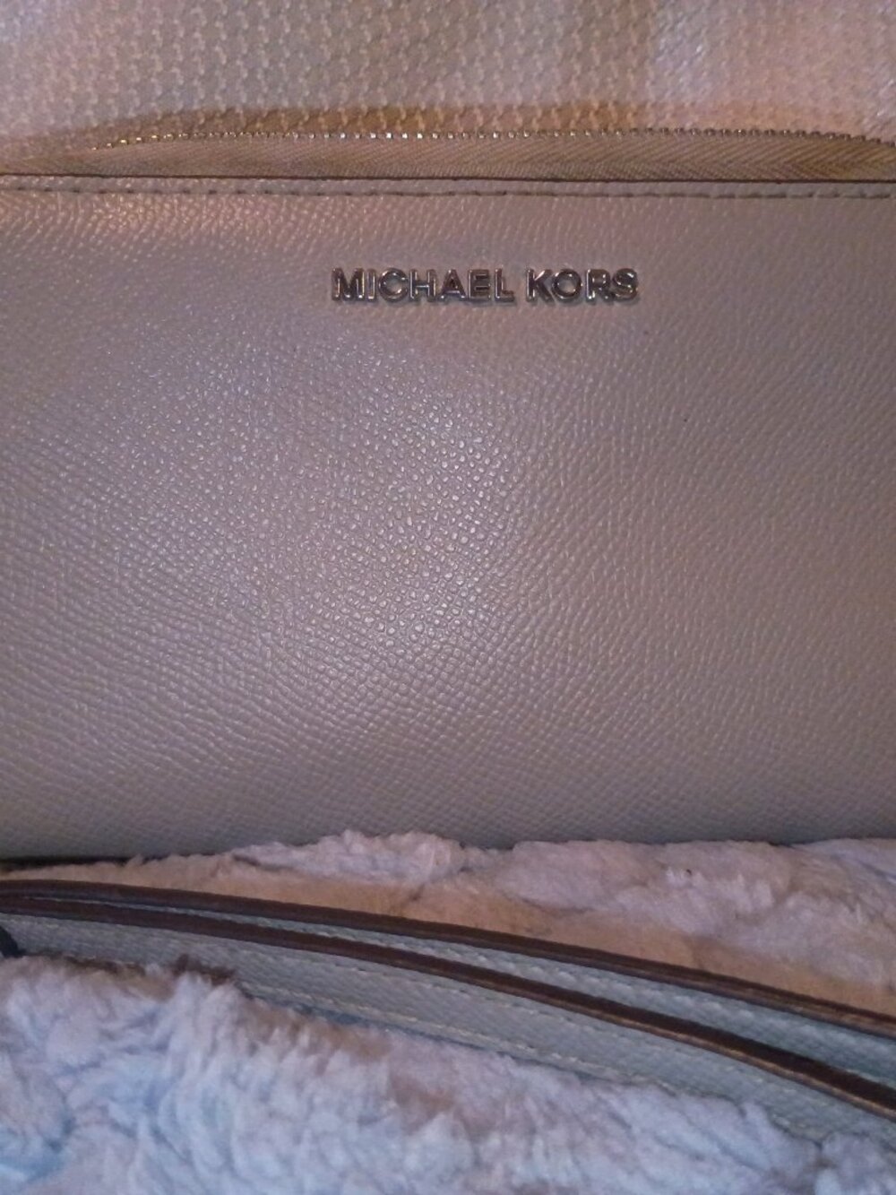 Michael Kors Jet Set Travel Continental Wristlet